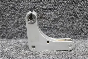 DA4-2733-30-50 Diamond DA40-180 Elevator Bellcrank